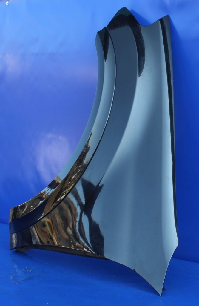 Крыло перед передний левый + накладка молдинг amg mercedes w164 ml цвет 197 в Украине