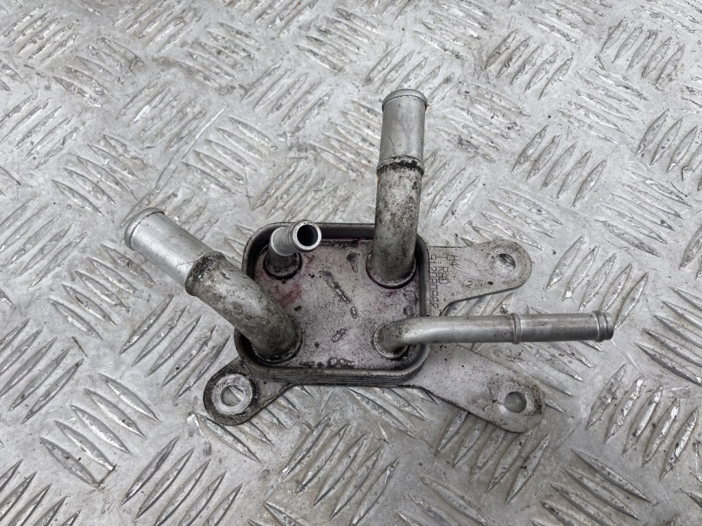 фото №1, Радіатор оливи toyota prius iv 15- 1.8