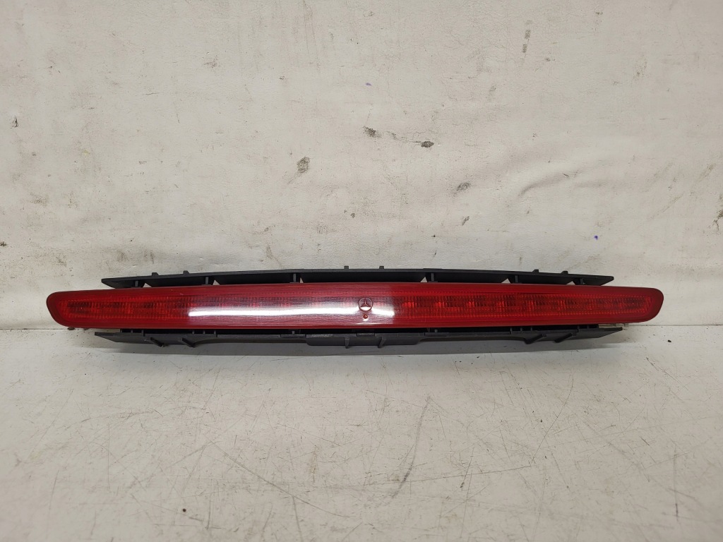 фото №1, Лампа свет trzeci стоп a1718200056 mercedes slk r171 w171
