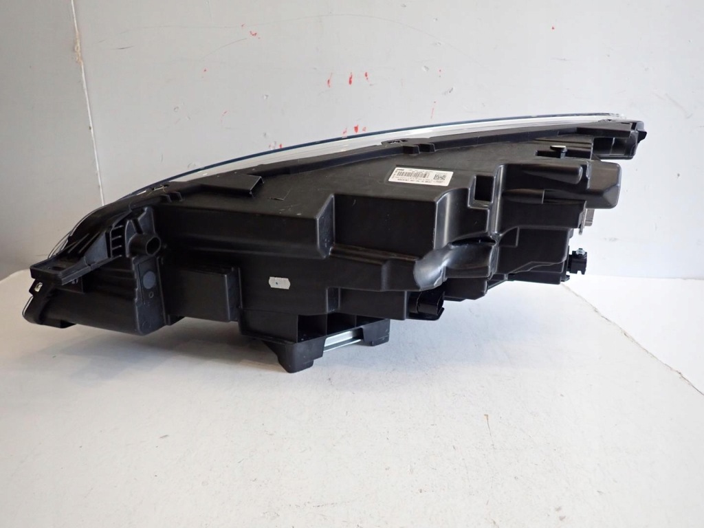 Фара перед передняя правый  ford kuga mk3 2019- full led lv4b-13e016-as Недорого