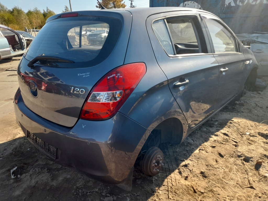 фото №16, Hyundai i20 крыло правый перед передний 2e