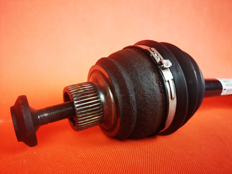 фото №7, Audi a8 4h 3.0 tdi dsg привідний вал передня шарніри