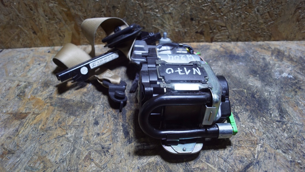 фото №3, Mercedes w204 pas безпеки правий перед