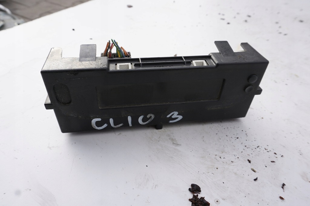 фото №1, Дисплей 28120349-2a renault clio iii 3