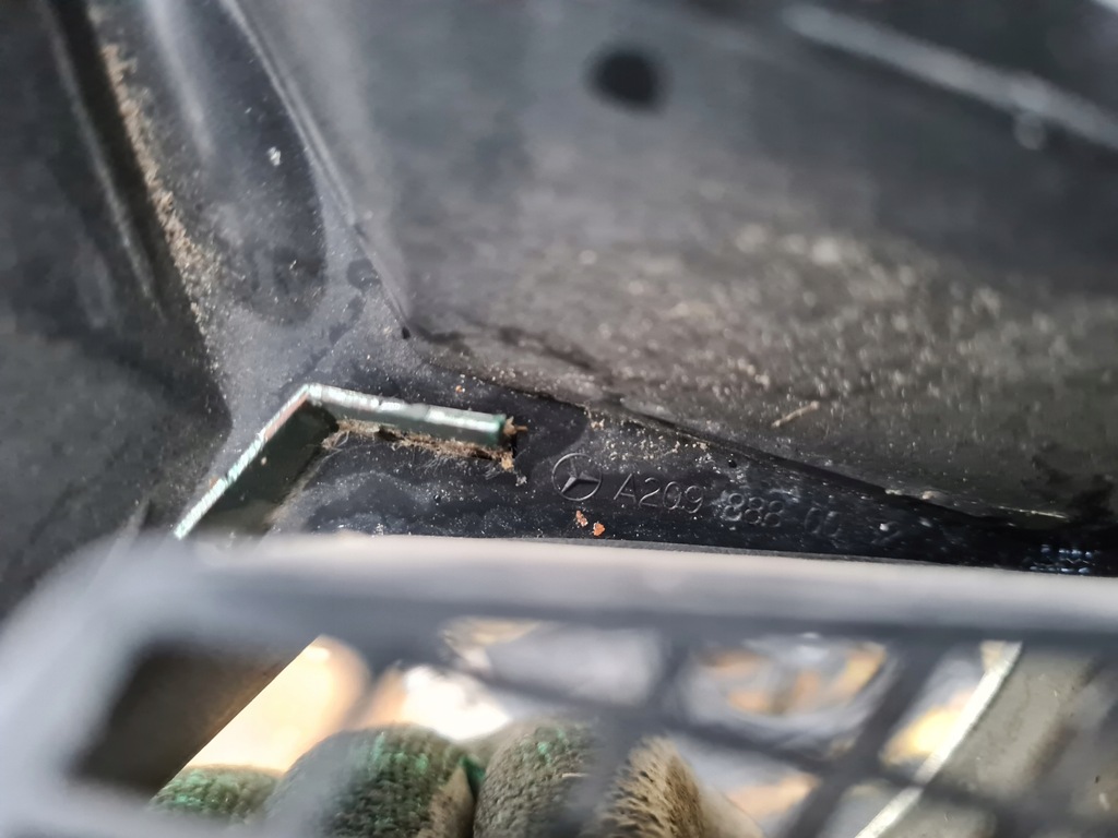 фото №6, Mercedes clk w209 решётка радиатора решётка радиатора радиатора a2098880052