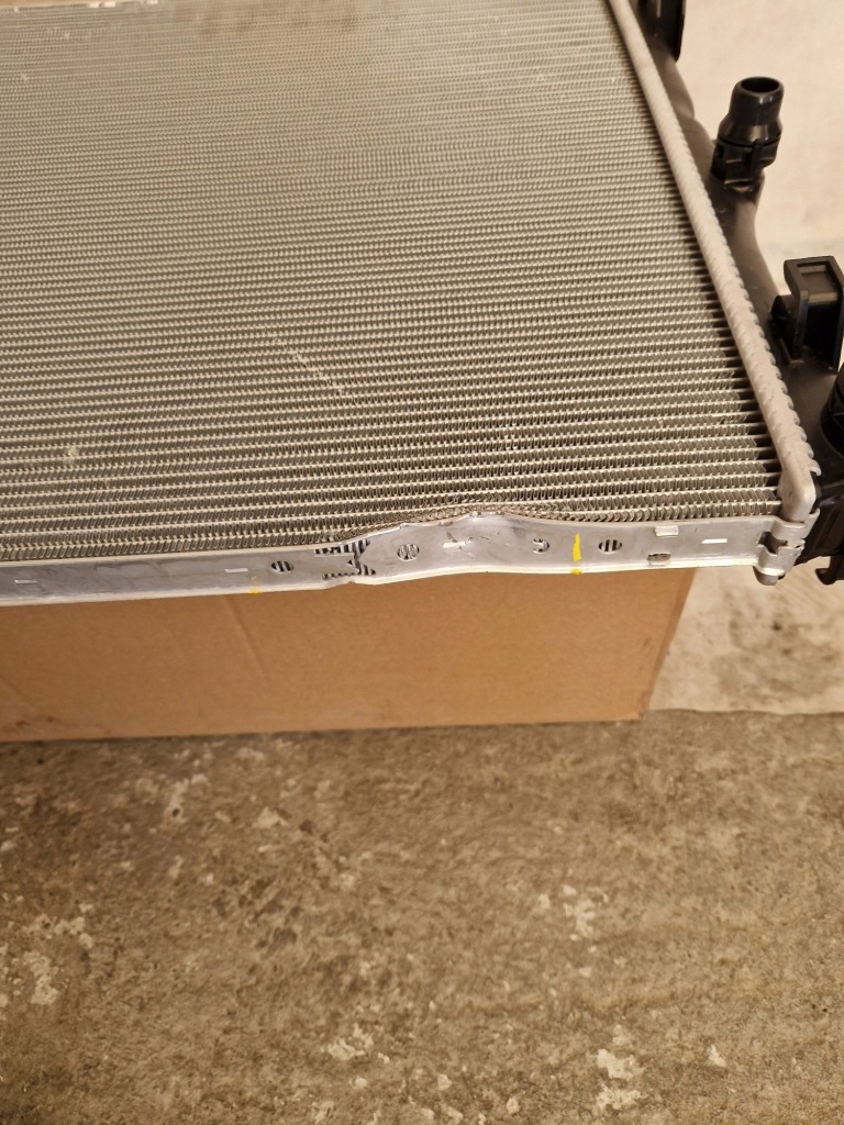 фото №4, Радіатор води mercedes gle 167 a1675006201