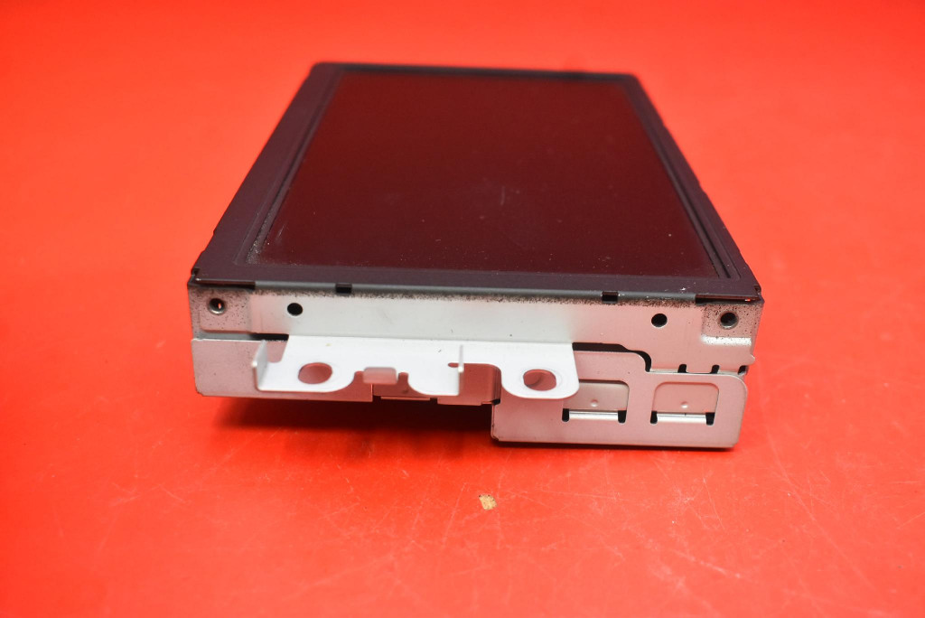 фото №11, Дисплей навигации радио 31382906 volvo v40 2 ii 12-16