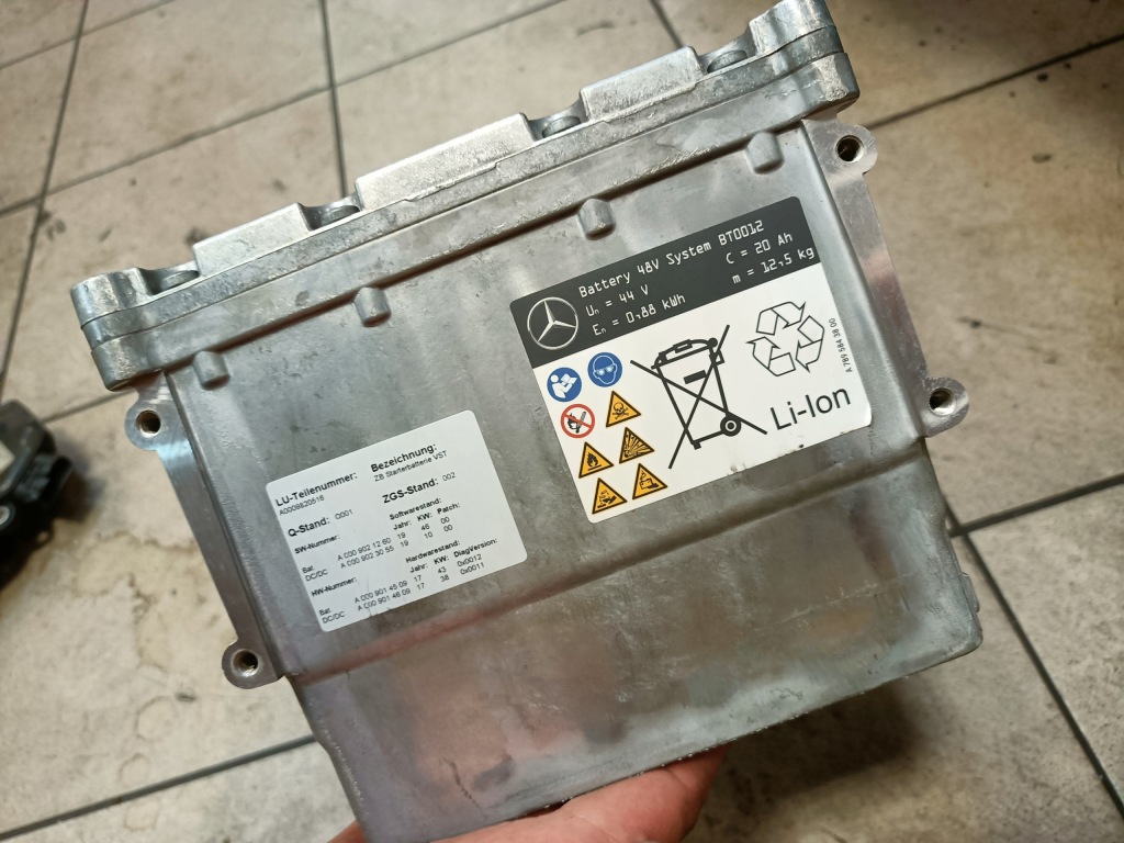 Купить Аккумулятор 0009826814 mercedes 48v гибрид