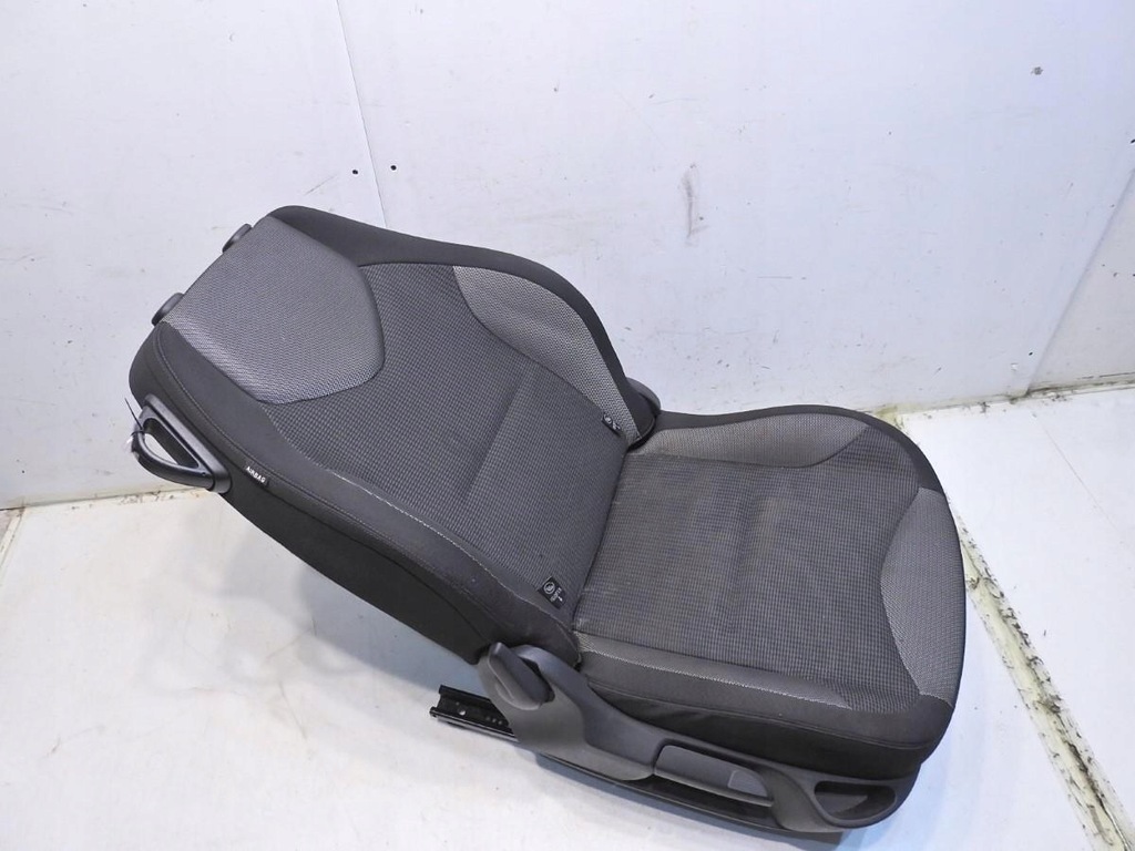 фото №10, Сиденье правый перед peugeot 308 i 3d