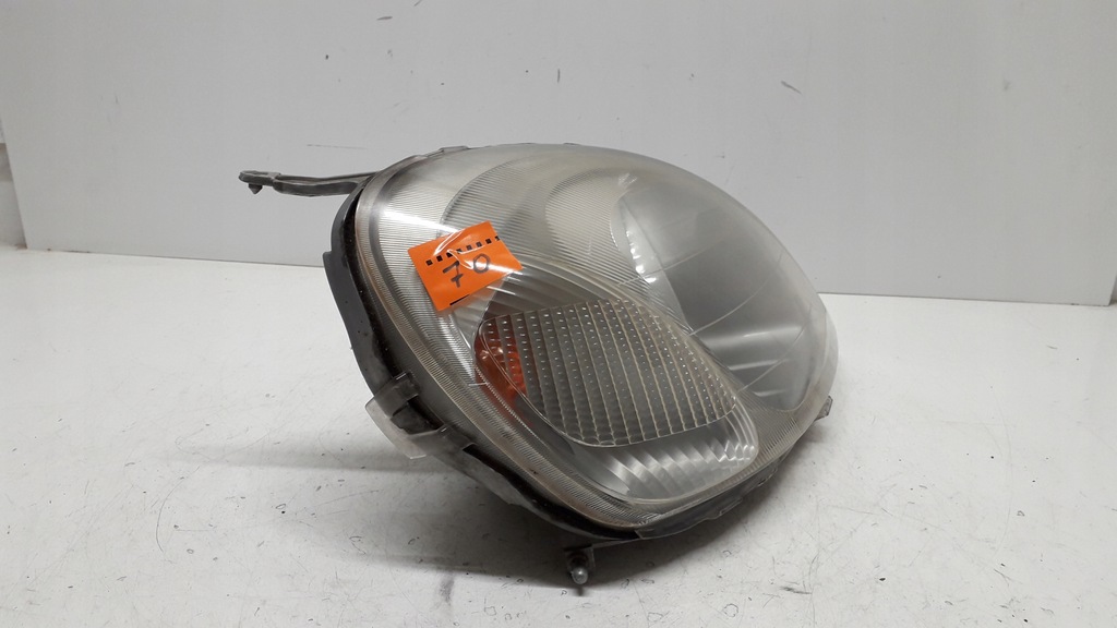 фото №11, Toyota yaris 99-03 лампа правая перед