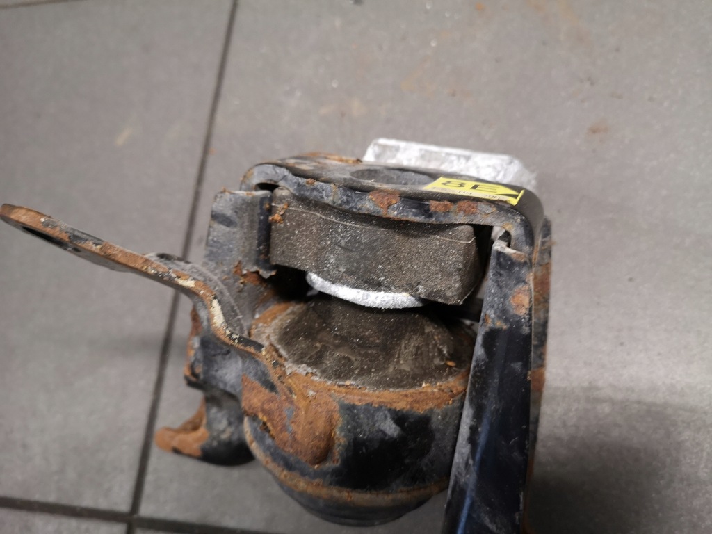 фото №5, Кронштейн подушка двигателя toyota avensis t25