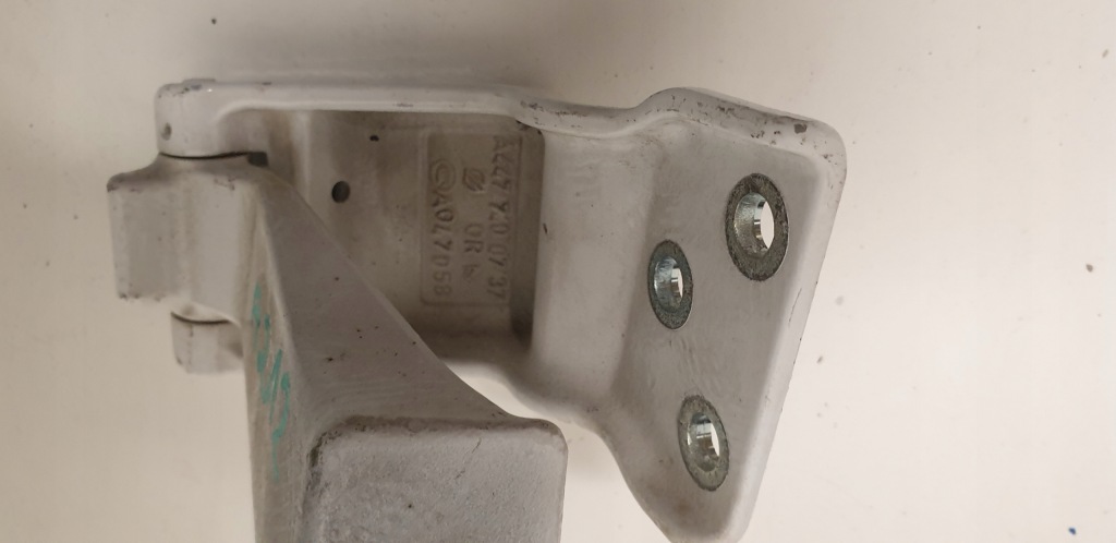 фото №6, Vito w447 петля задній двері задня