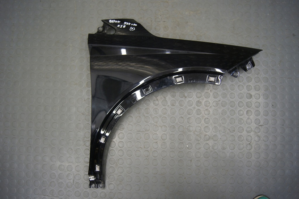 фото №1, Bayon крыло правый передний x5b