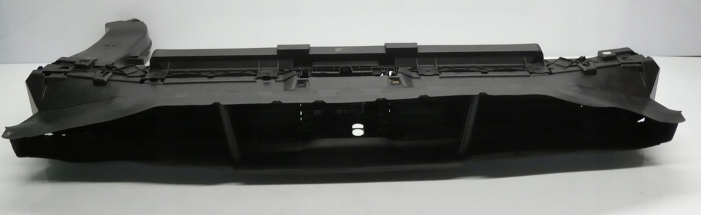 фото №13, Audi q6 e-tron 85h121219e 2024- воздуховод воздуха шторка жалюзи