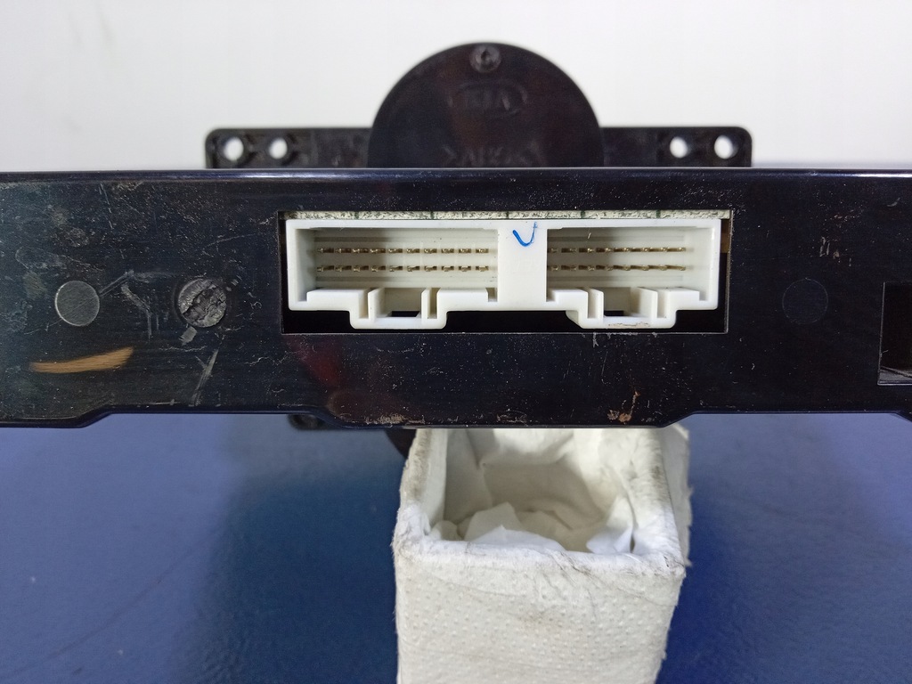 фото №9, Kia carens ii панель кондиціонера 0k2fb61190