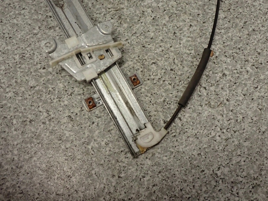 фото №6, Suzuki grand vitara 3d 99- подъемник стекло правый