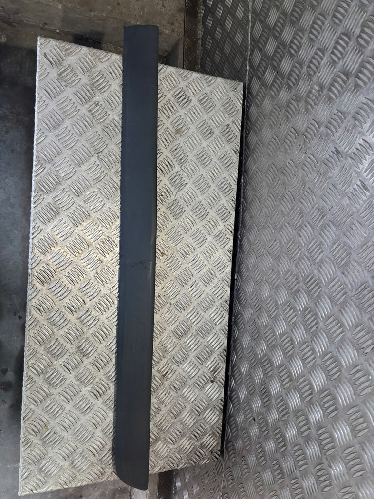 фото №1, Молдинг дверь правый перед renault kangoo iii 808202733r