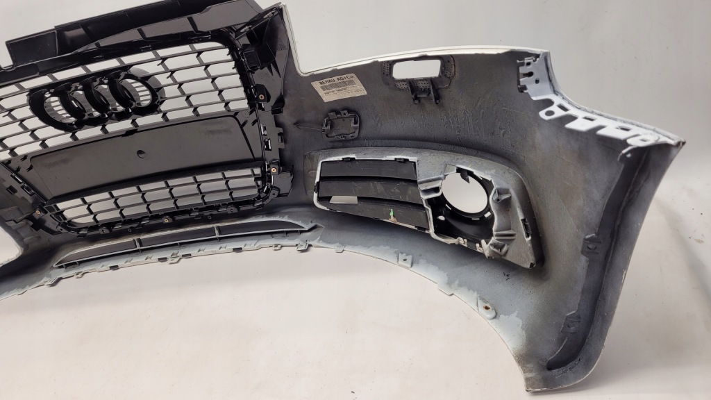 Audi a3 s-line 8p0 08r- бампер оригінал Зі Шроту