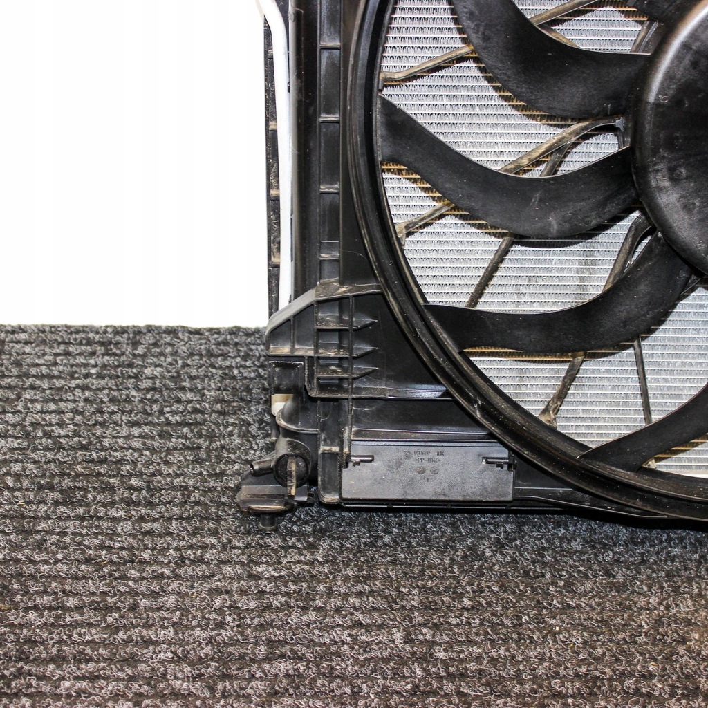 фото №8, Mercedes-benz gl x166 2013 радиатор / комплект a0999067100