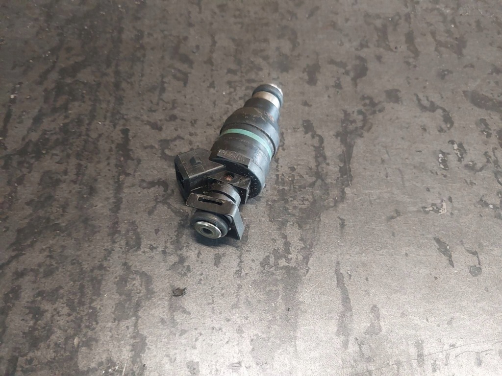 Форсунка топлива bmw 3 e36 318i m40b18 184e1 03762fa 1731357 Киев