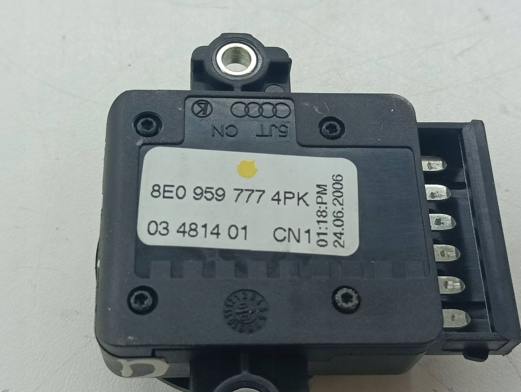 фото №6, Audi q7 4l 2006 перед сторона правая ручка регулировочный сиденье