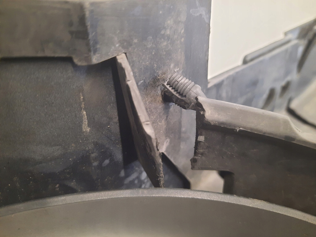 фото №9, Jeep renegade 14-18 бампер перед передній решітка радіатора / решітка радіатора 735587827