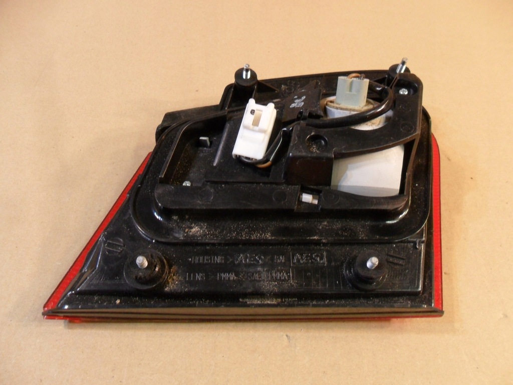 фото №16, Лампа права задня задня nissan almera n16 lift 05r