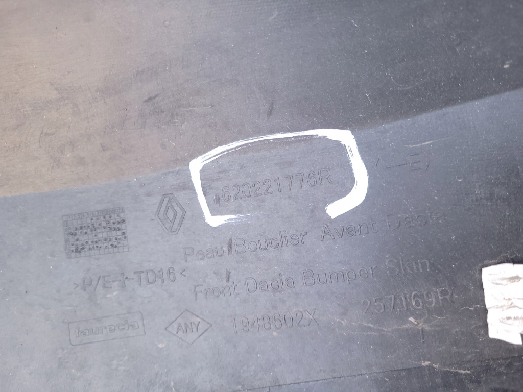 Купити Dacia duster ii 2 | бампер перед передній 620221776r | 0156