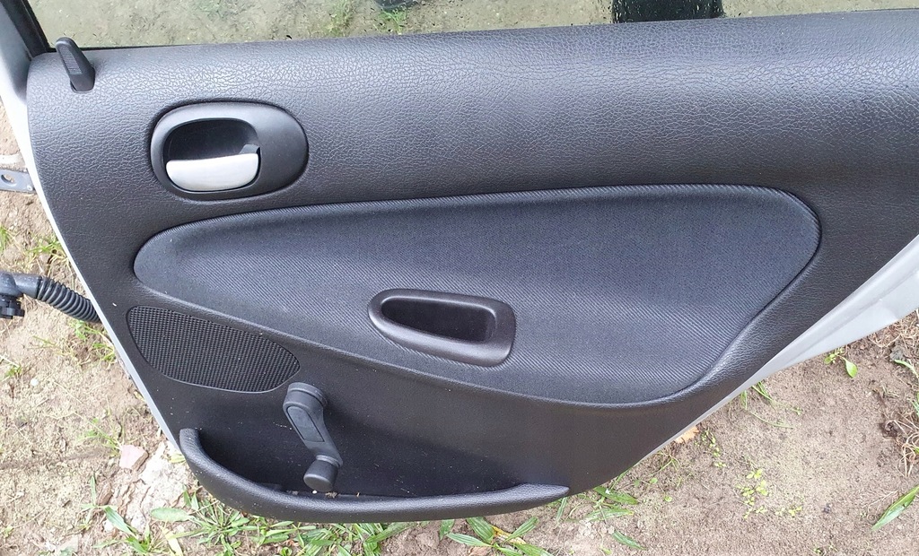 фото №6, Двері правий задня peugeot 206 lift kombi ezr