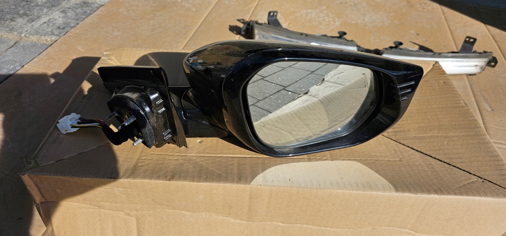 фото №1, Kia ev6 дзеркало праве камера idealne 10 pin камера асистент поперечина антена