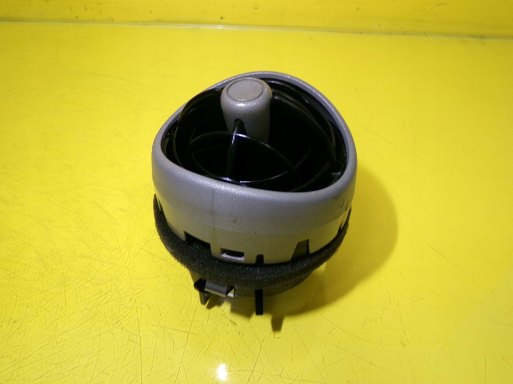 фото №1, Боковая решётка обдув smart forfour a4548300354 nr99