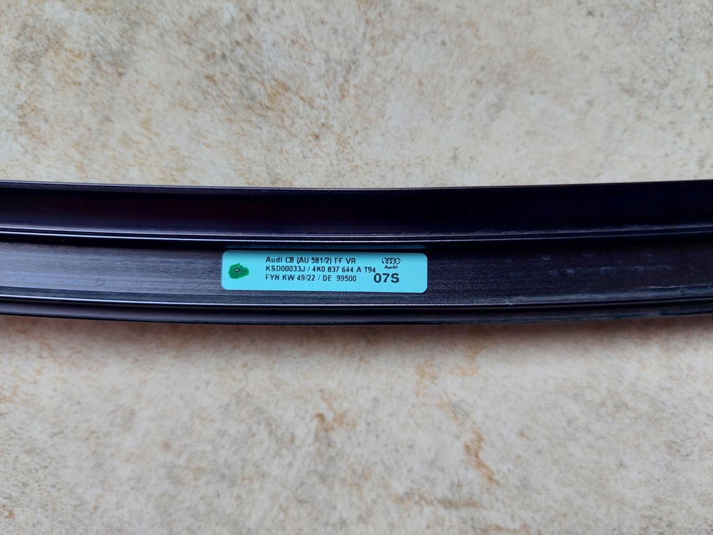 фото №13, Молдинг двері - верхній - правий перед - audi a6 c8 - 4k0