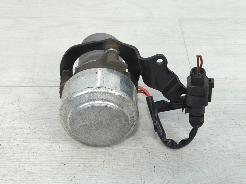 Насос вакуум вакуумная skoda karoq 2019 5q0612181 с Разборки