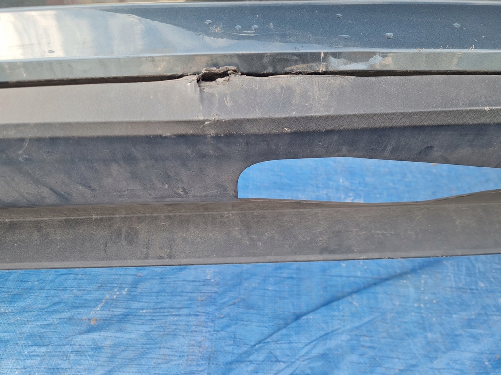 фото №10, Skoda superb 3v9 направляющая правая левый бампер задняя