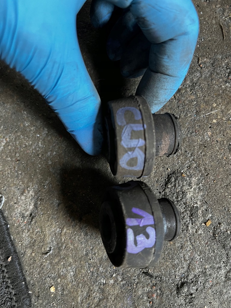 фото №3, 13 renault clio iv кронштейн радиатор