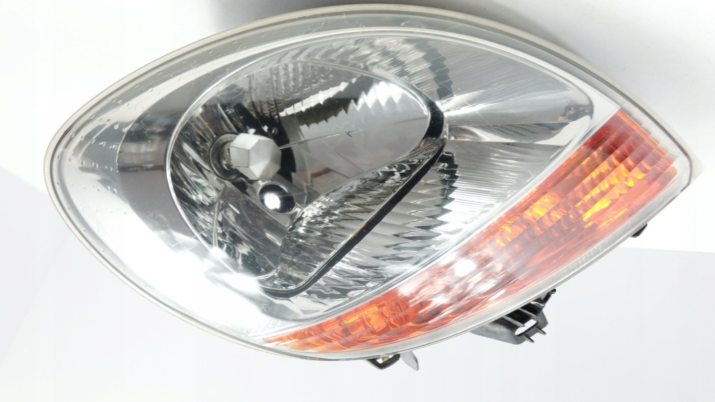 фото №1, Renault kangoo i lift лампа фара права 8200150617