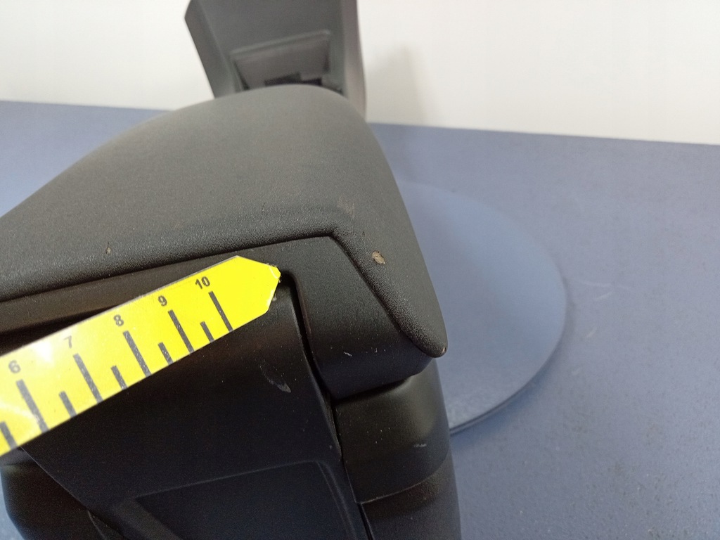 фото №11, Volvo v40 ii 12- тунель середній підлокітник