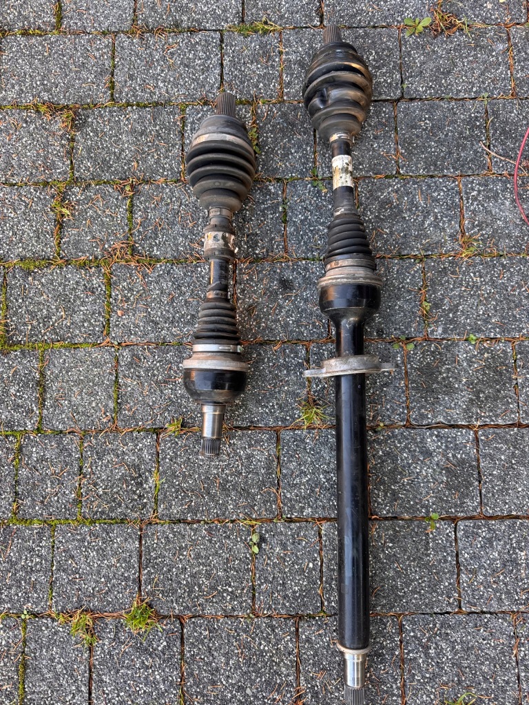 Купити Привідний вал перед mercedes cla w118