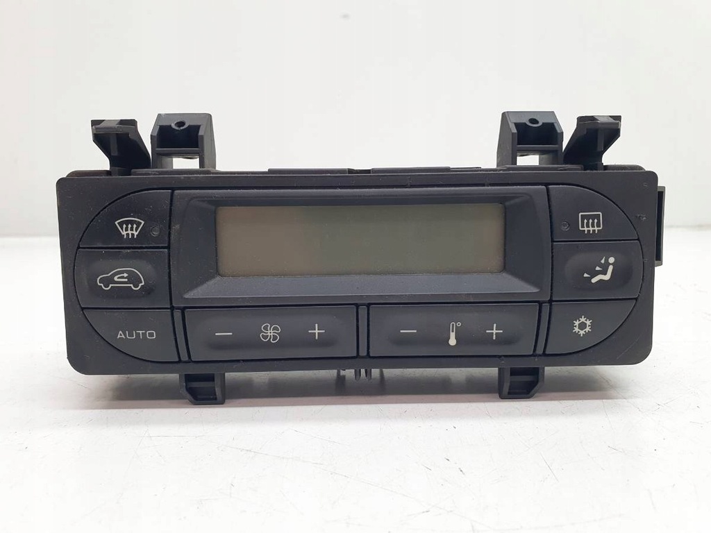 фото №1, Панель обдув кондиционера автоматическая коробка передач 96377774xt citroen c3 i