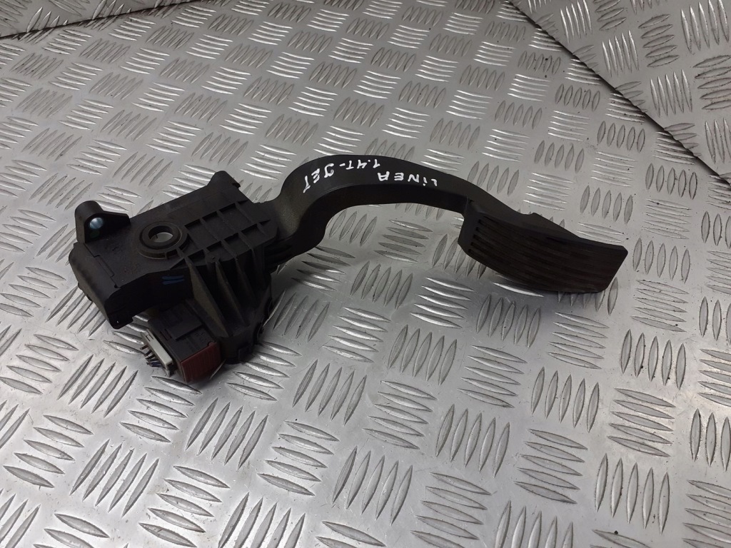 фото №1, Потенциометр газа fiat linea 1.4 t-jet 55702020