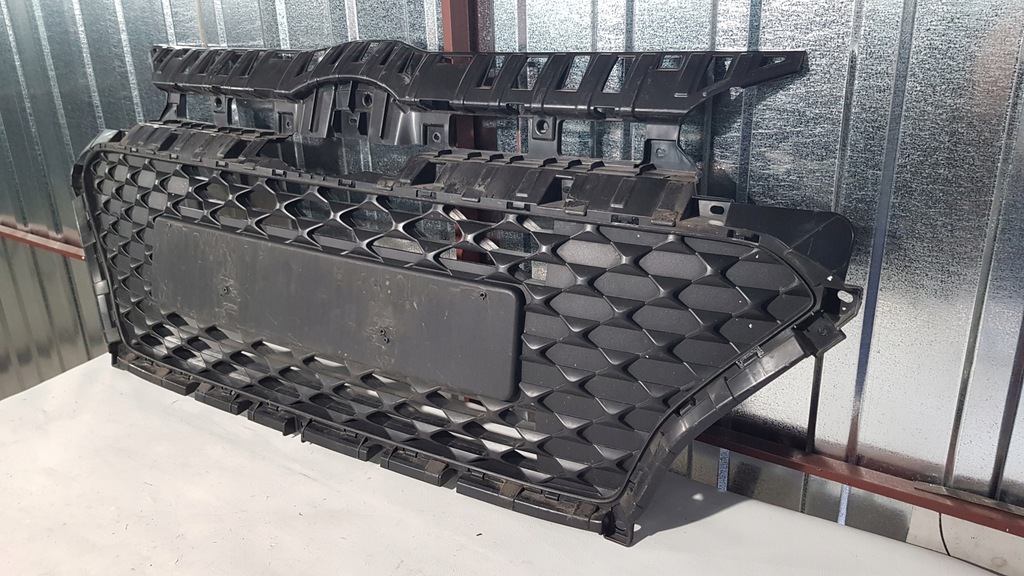 фото №4, Hyundai i20 решётка средняя решётка радиатора решётка радиатора