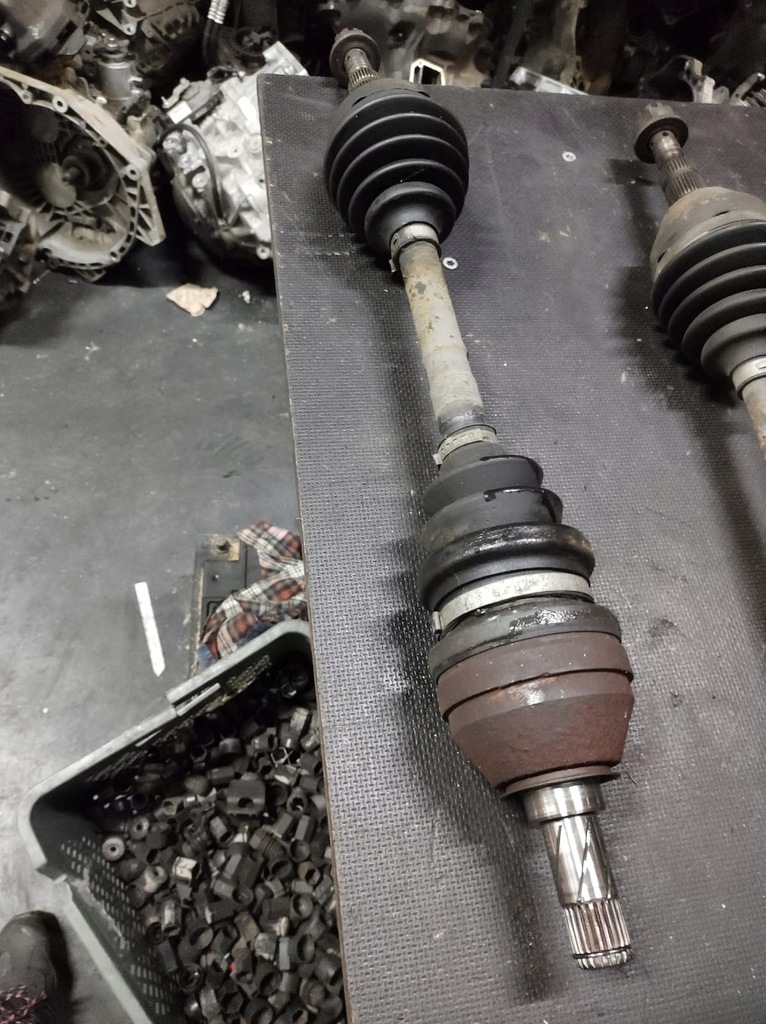 фото №1, Opel meriva b 1.4 a14nel привідний вал ліва 5b