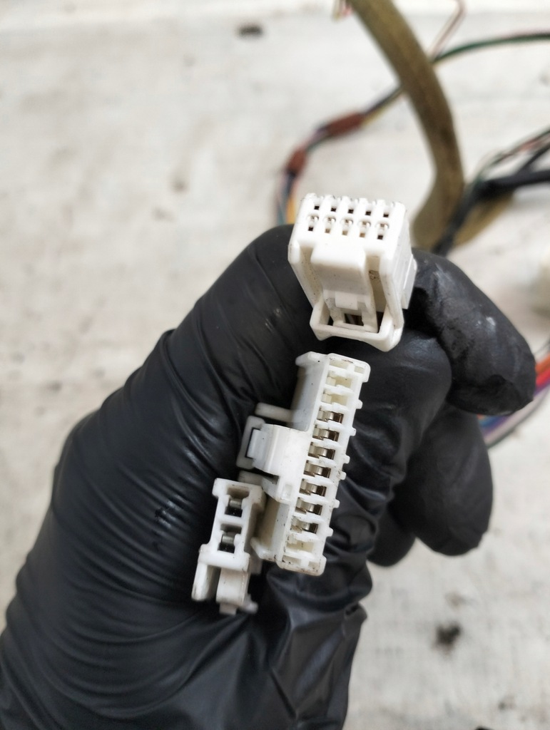 фото №7, Джгут електропроводка двері лівий перед toyota prius ii 08r 821247140y