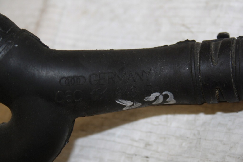 фото №5, Тройник трубка a4 b6 b7 3,0 asn 06c131848b