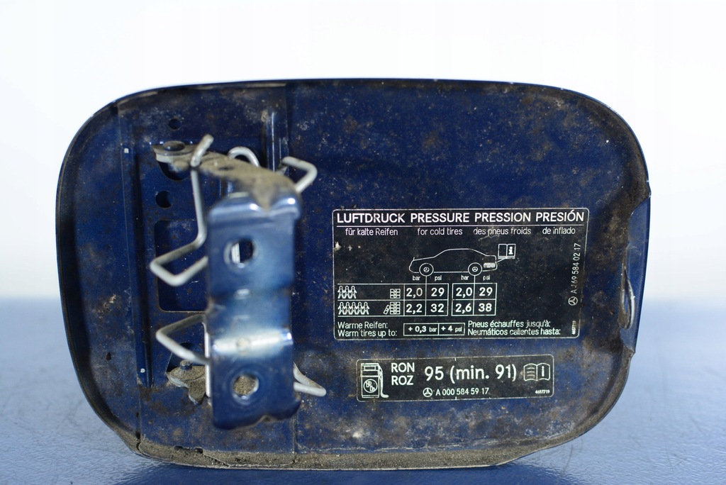 фото №4, Mercedes a-klasa w169 кришка заливної пального 375