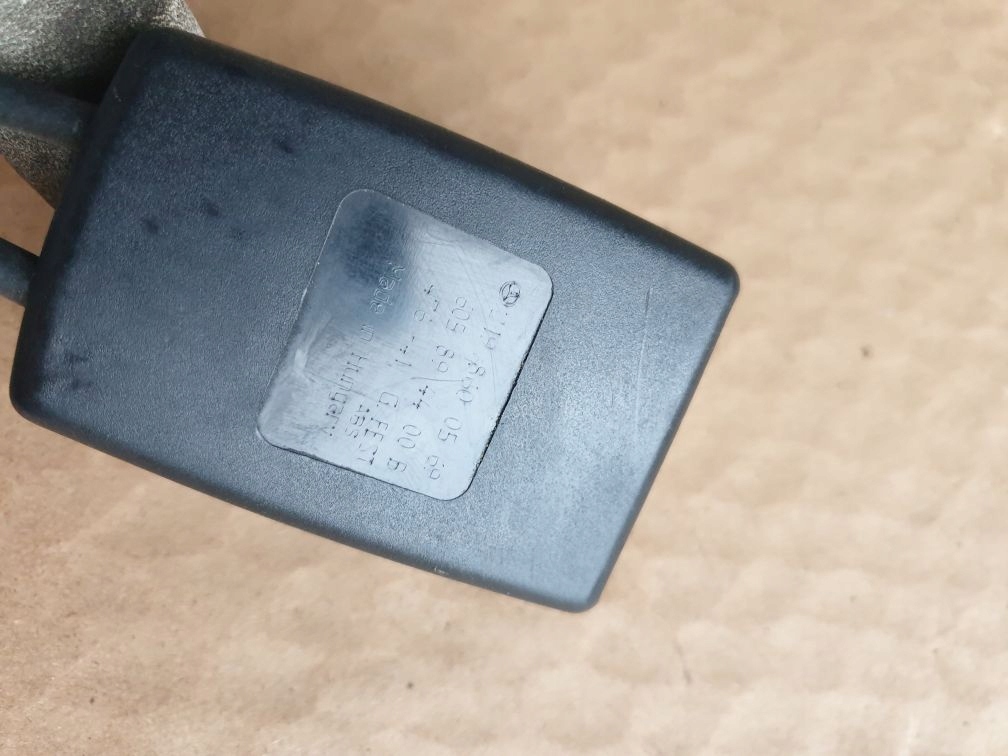 фото №3, Mercedes cls w219 c219 клипса замок поперечина безопасности задняя 2198600569