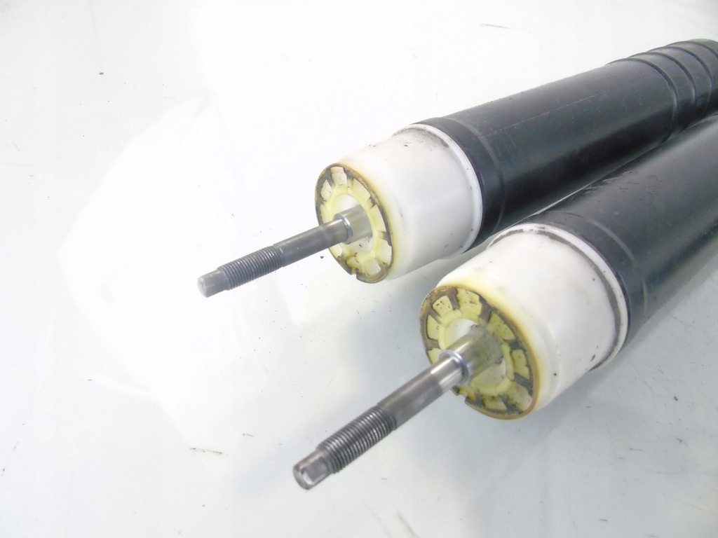 фото №2, Амортизаторы задняя задние renault clio iv