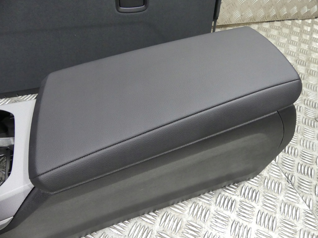 фото №13, Bmw 3 g20 lci обивка сиденья заднее сиденье обшивки туннель накладки полка коврики