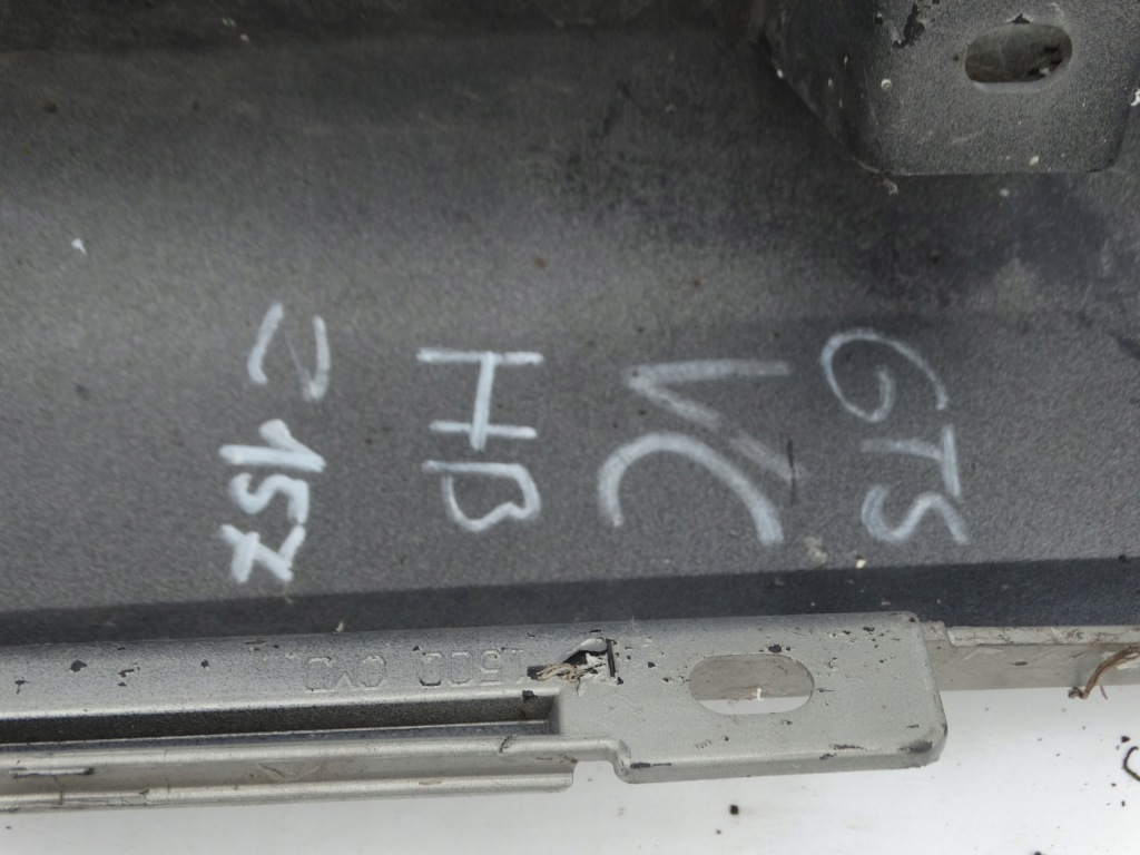 фото №4, Молдинг накладка порог правая 13178952 opel vectra lift