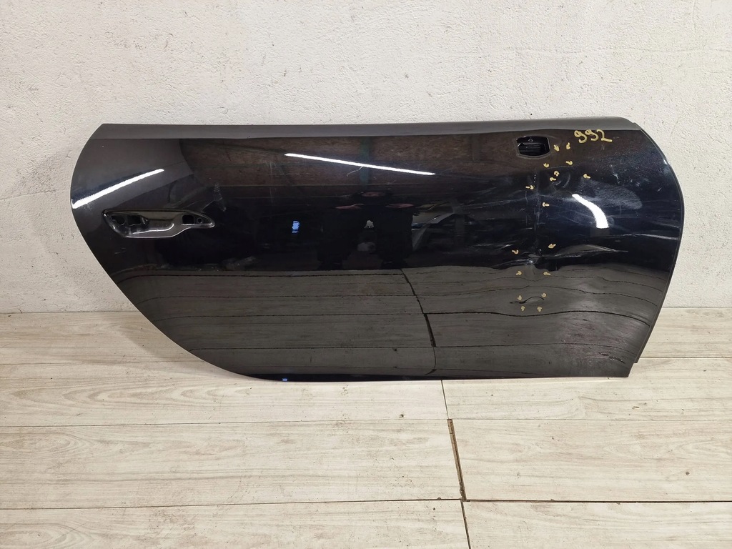 фото №1, Porsche 911 992 19- дверь правое перед